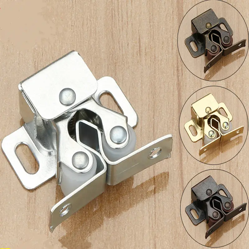 Holder for skapdør