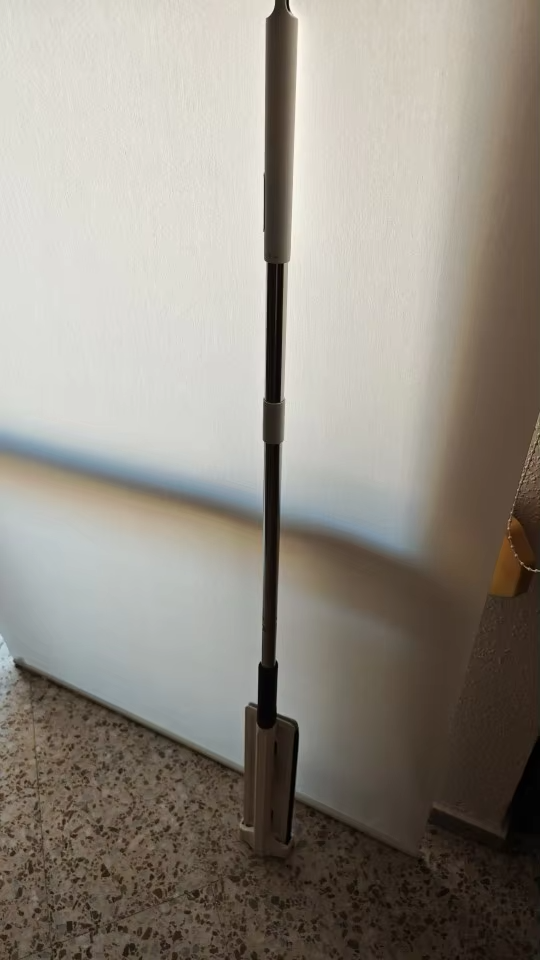 Rengöring med golvmopp photo review