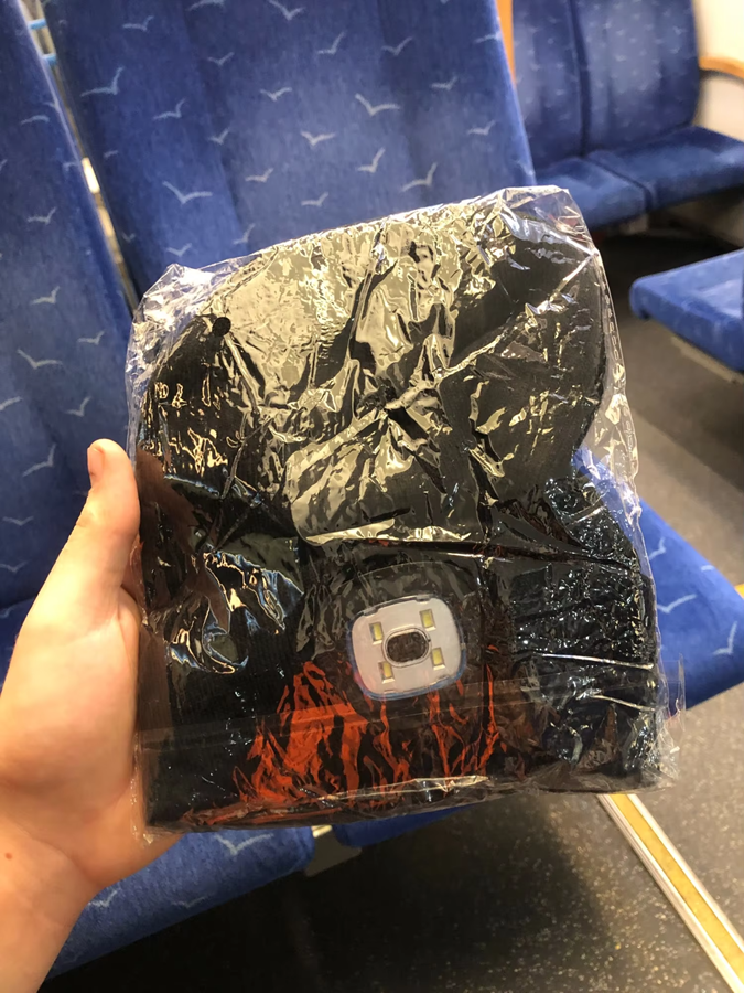 Mössa med LED-ljus photo review