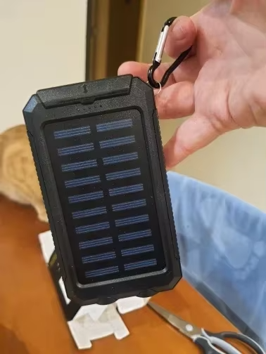 Solar power bank photo review