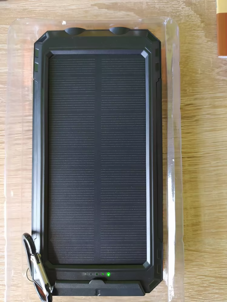 Solar power bank photo review
