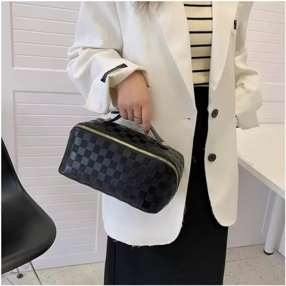 Vattentät kosmetikväska