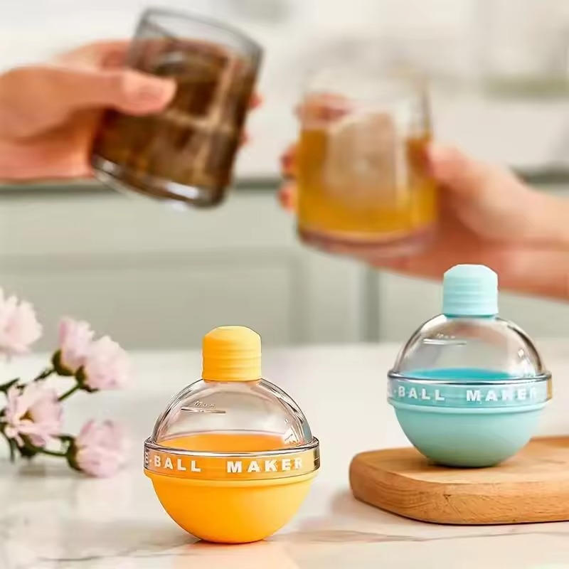 Silikonformar för isbollar