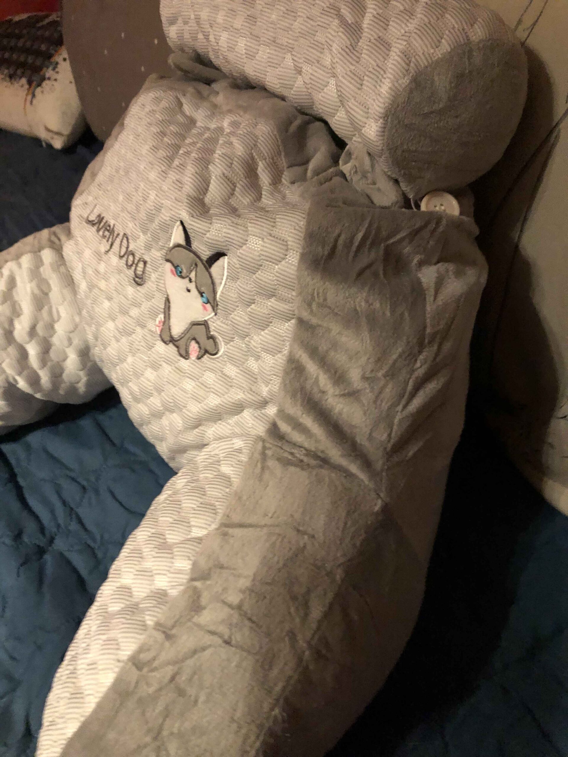 Bed side pillow photo review