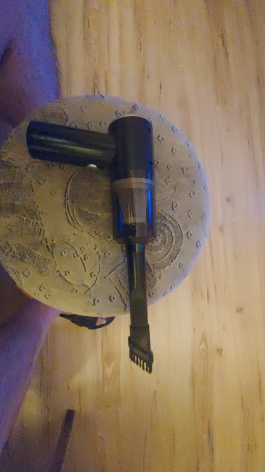 Mini cordless car vacuum photo review