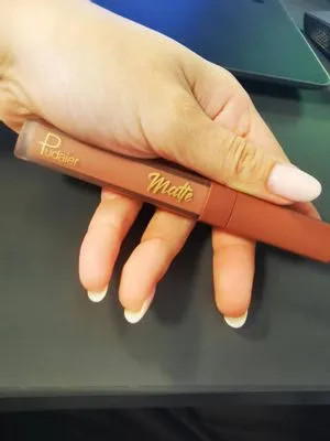 Matte lipstick photo review