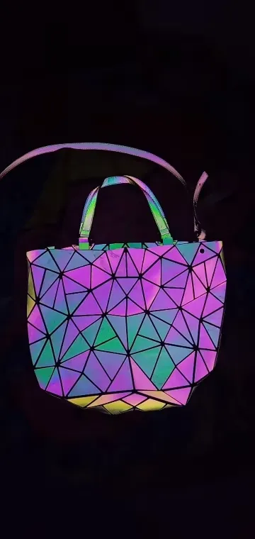 Luminous tote bag photo review