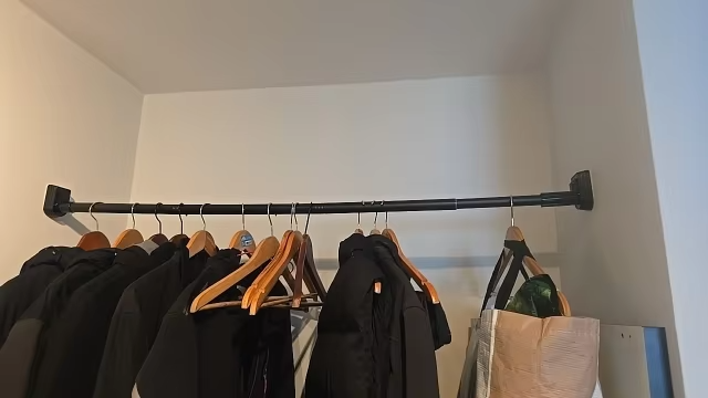 Clothes hanging rod photo review