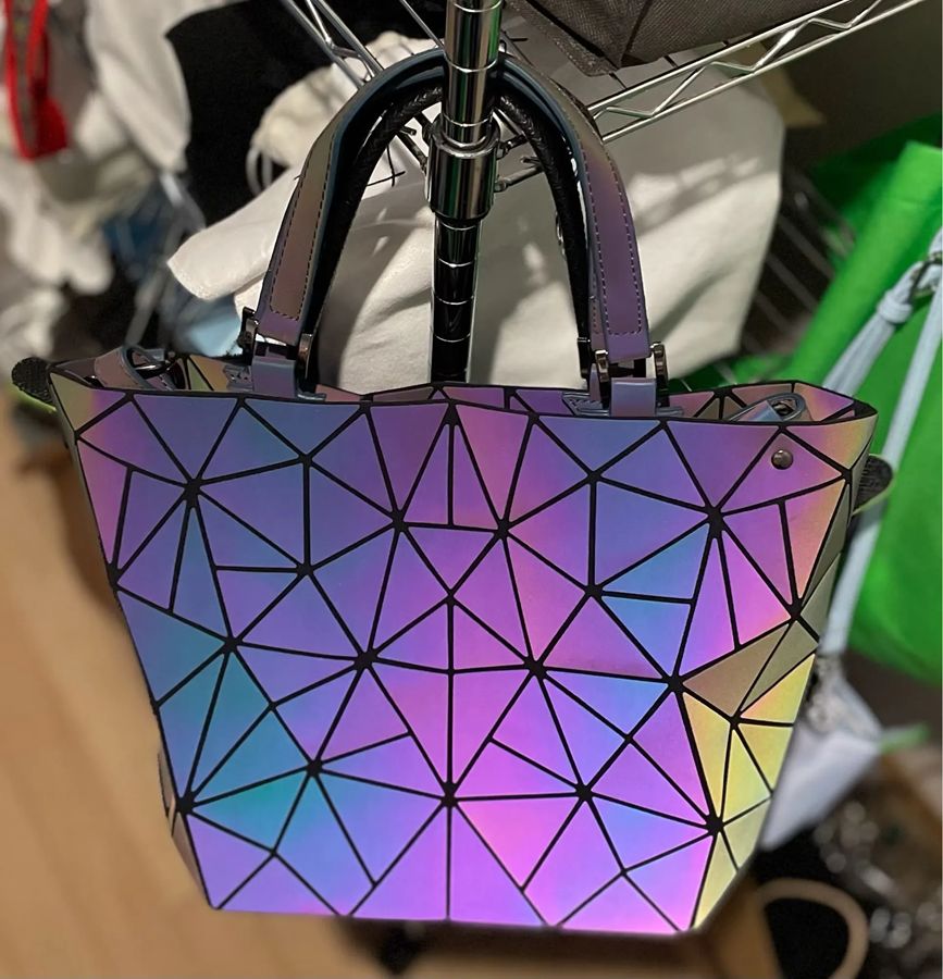Luminous tote bag photo review