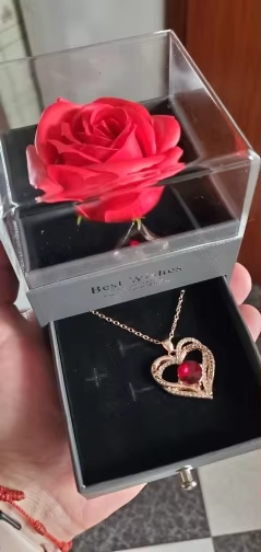 Red zircon pendant photo review