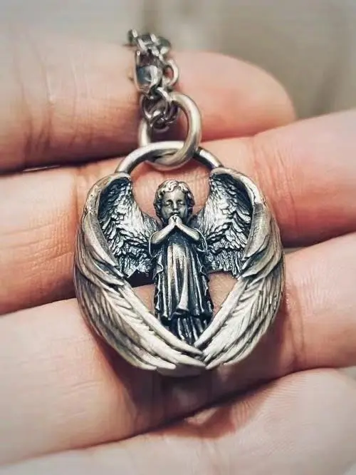 Angel wings necklace photo review