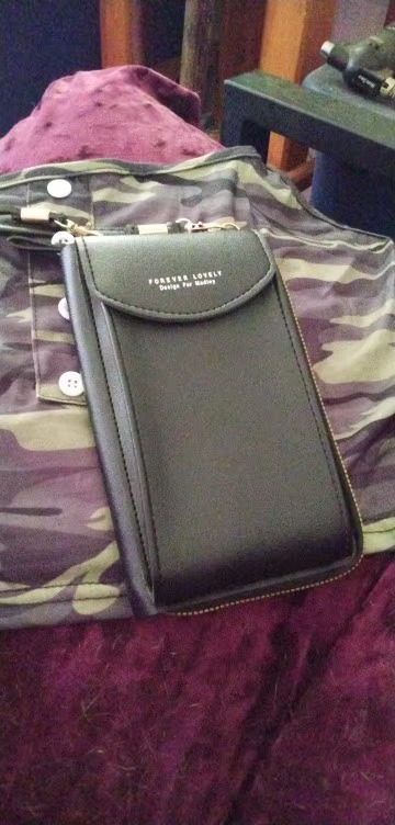 Luxury women's handbag photo review