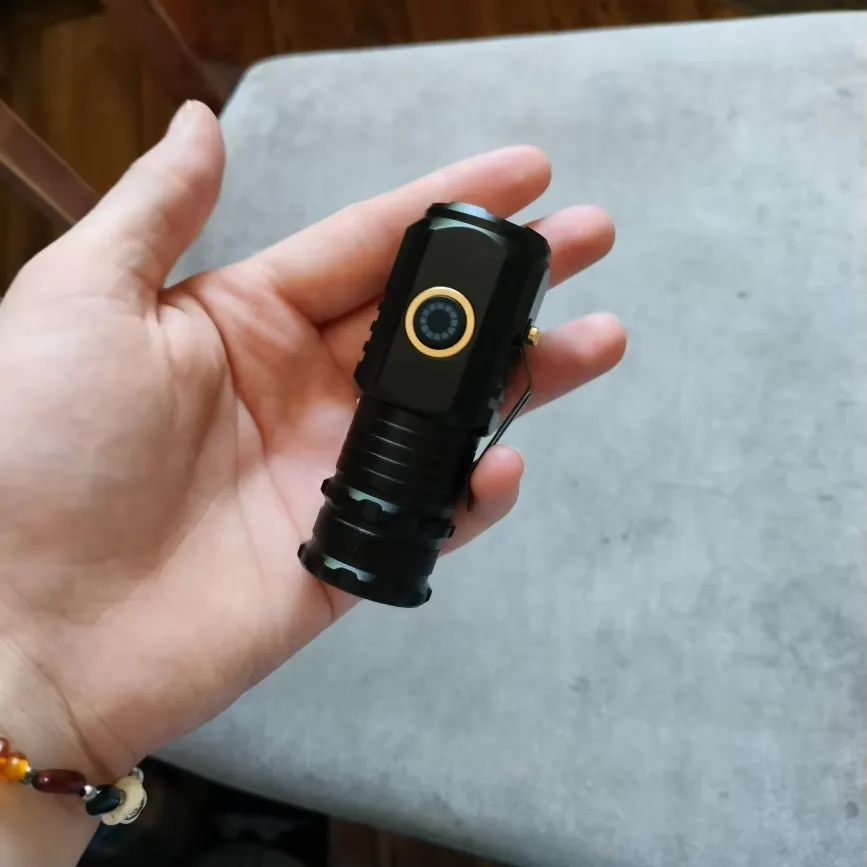 Mini LED flashlight photo review