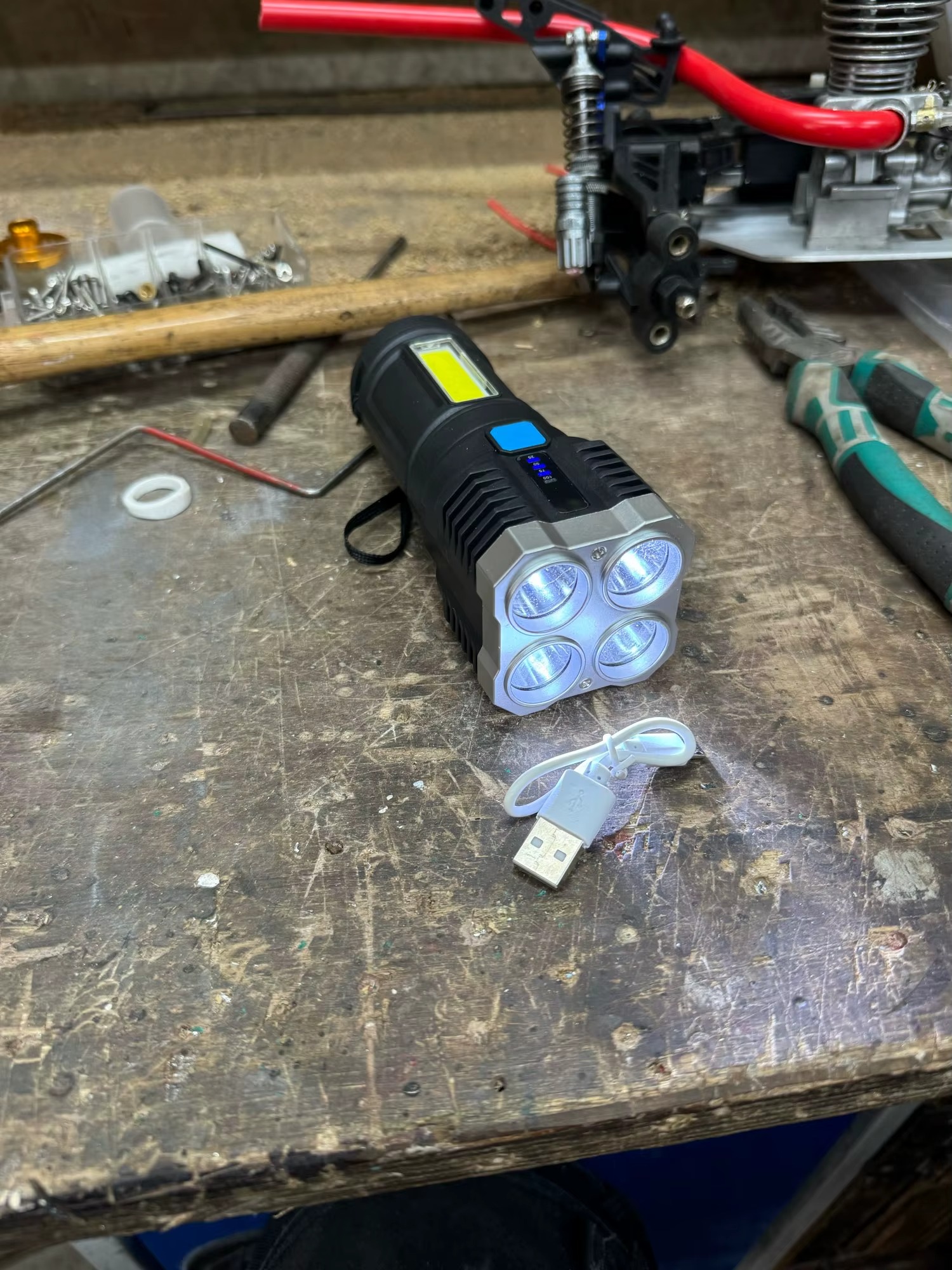 LED camping flashlight photo review