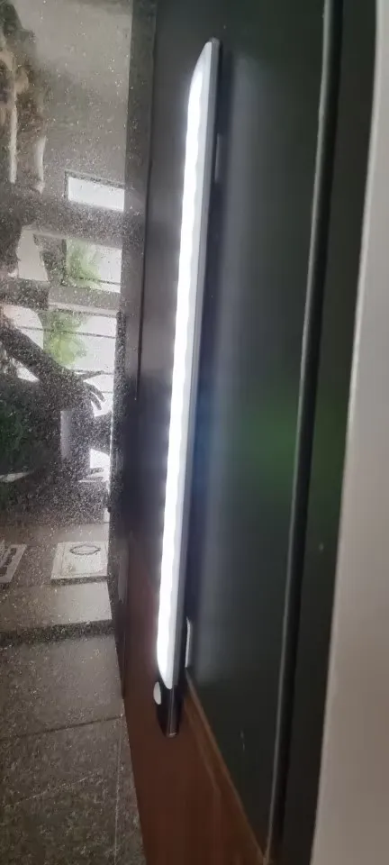 Magnetic motion light photo review