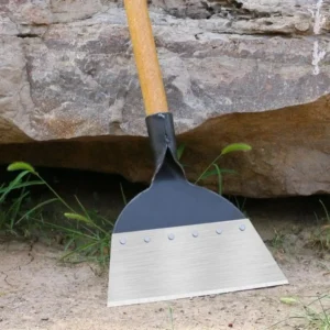 Multifunctional garden shovel
