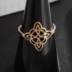 Witch's knot ring