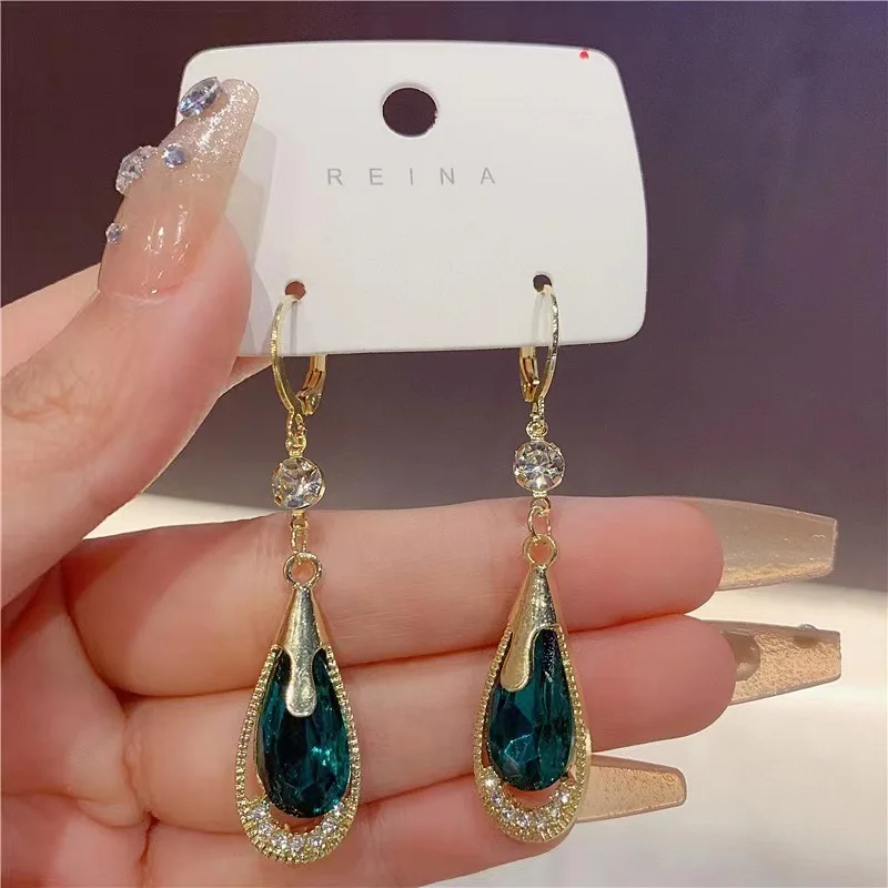 Crystal drop earrings