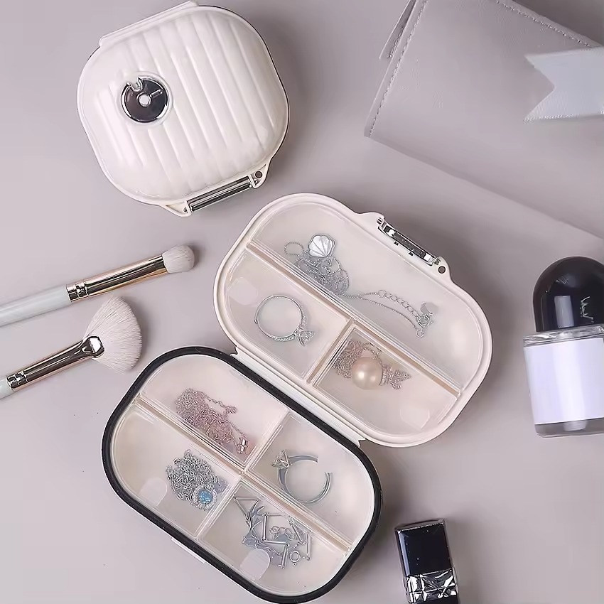 Portable pill organizer