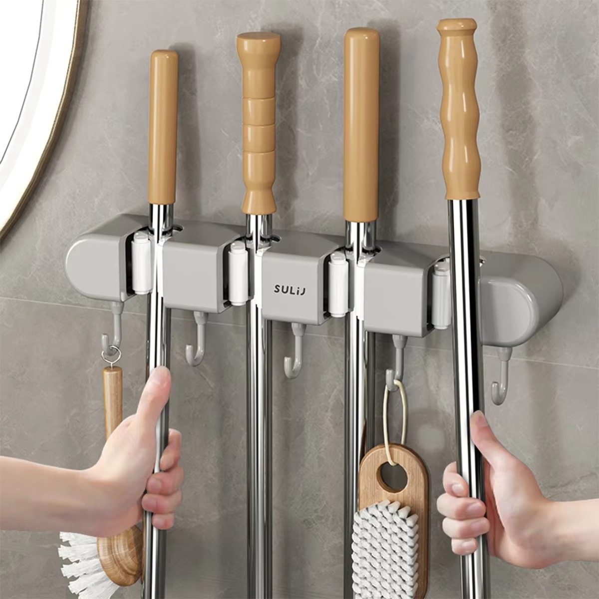 Easy mop holder