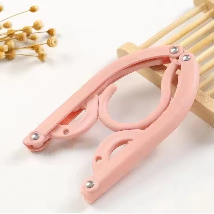 Travel hanger