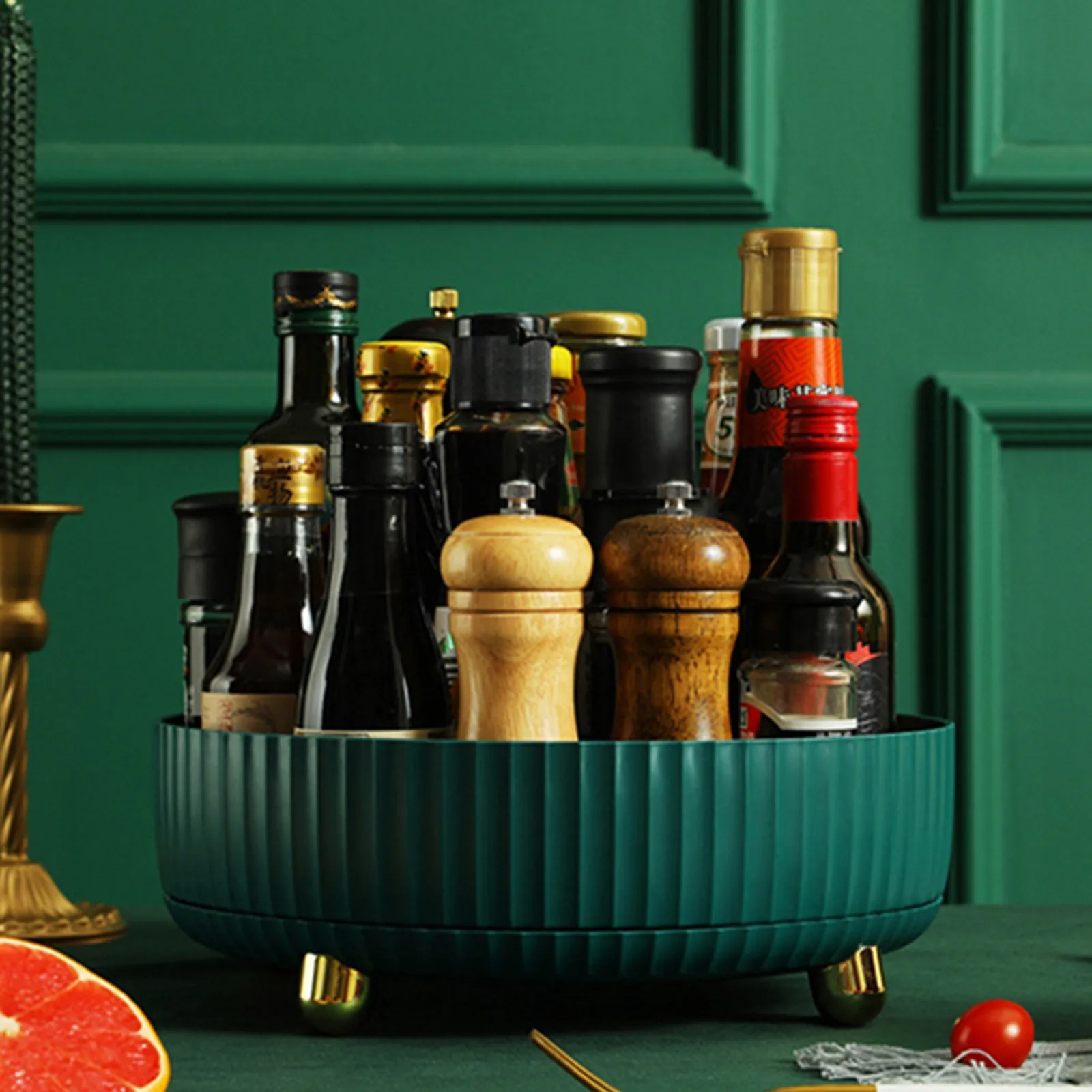 Rotating tray